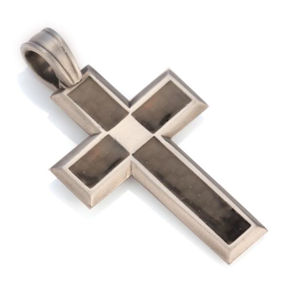 Cross pendant with carbon fibre